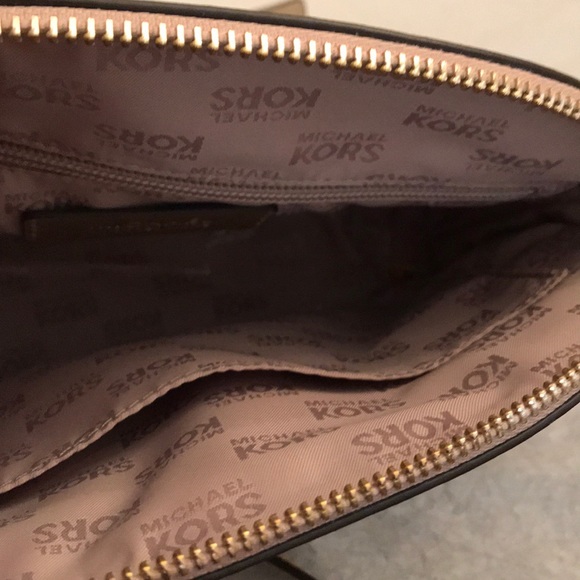 Michael Kors Crossbody Bag - Picture 4 of 6